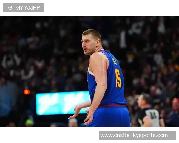 东契奇27岁前创下83次三双佳绩历史排名第四仅次于大O约基奇和魔术师