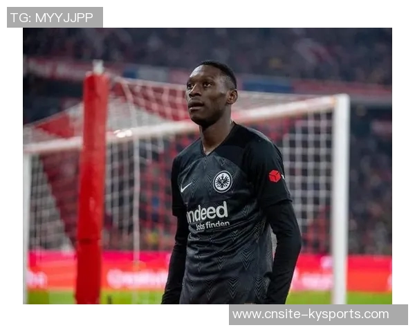 弗兰克透露穆阿尼或将在周末复出并强调自己在转会运作中的决定权 弗兰克透露穆阿尼或将在周末复出并强调自己在转会运作中的决定权