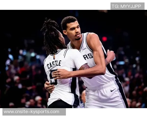 文班称相信卡斯尔处理球能力6次失误并不影响球队信心