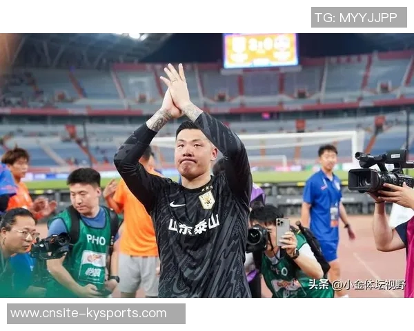 前中超门将王年转型短剧演员月薪3000偶像王大雷成新目标